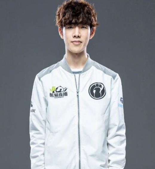 区做文章 区做文章