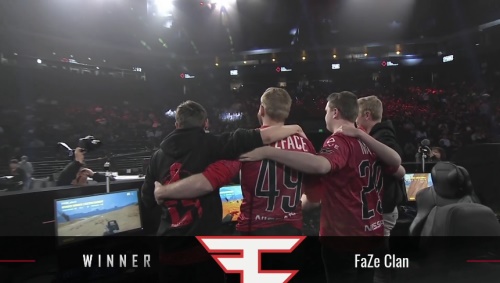 呈现出四条 呈现出四条